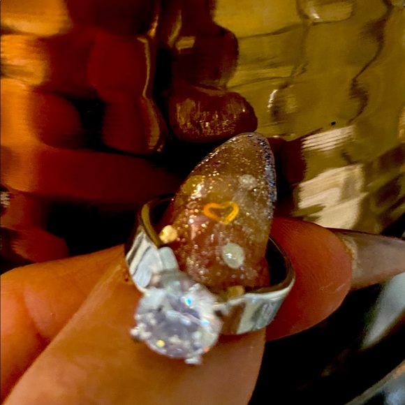 Ring - Picture 3 of 3